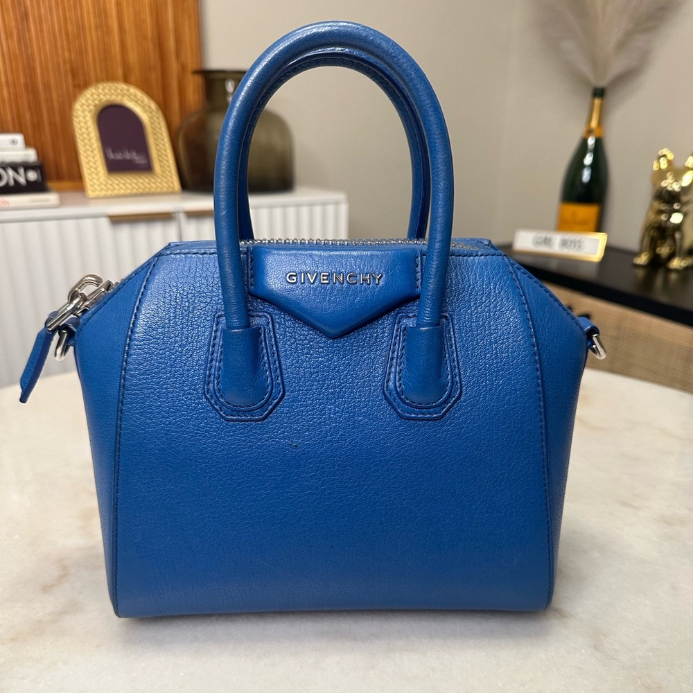 Givenchy Blue mini antigona crossbody - Picture 2 of 12